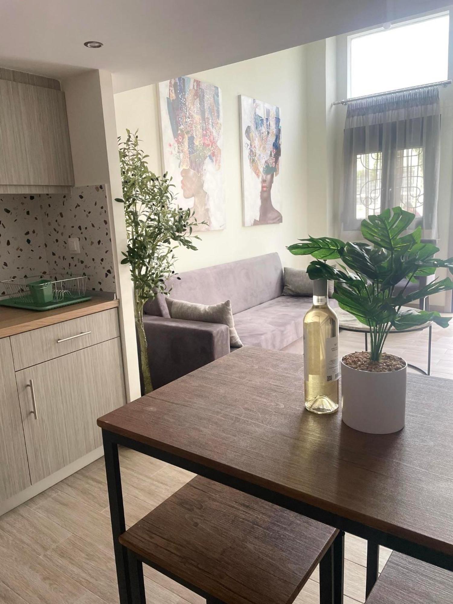 Trainstation Apartment In Thessaloniki Buitenkant foto